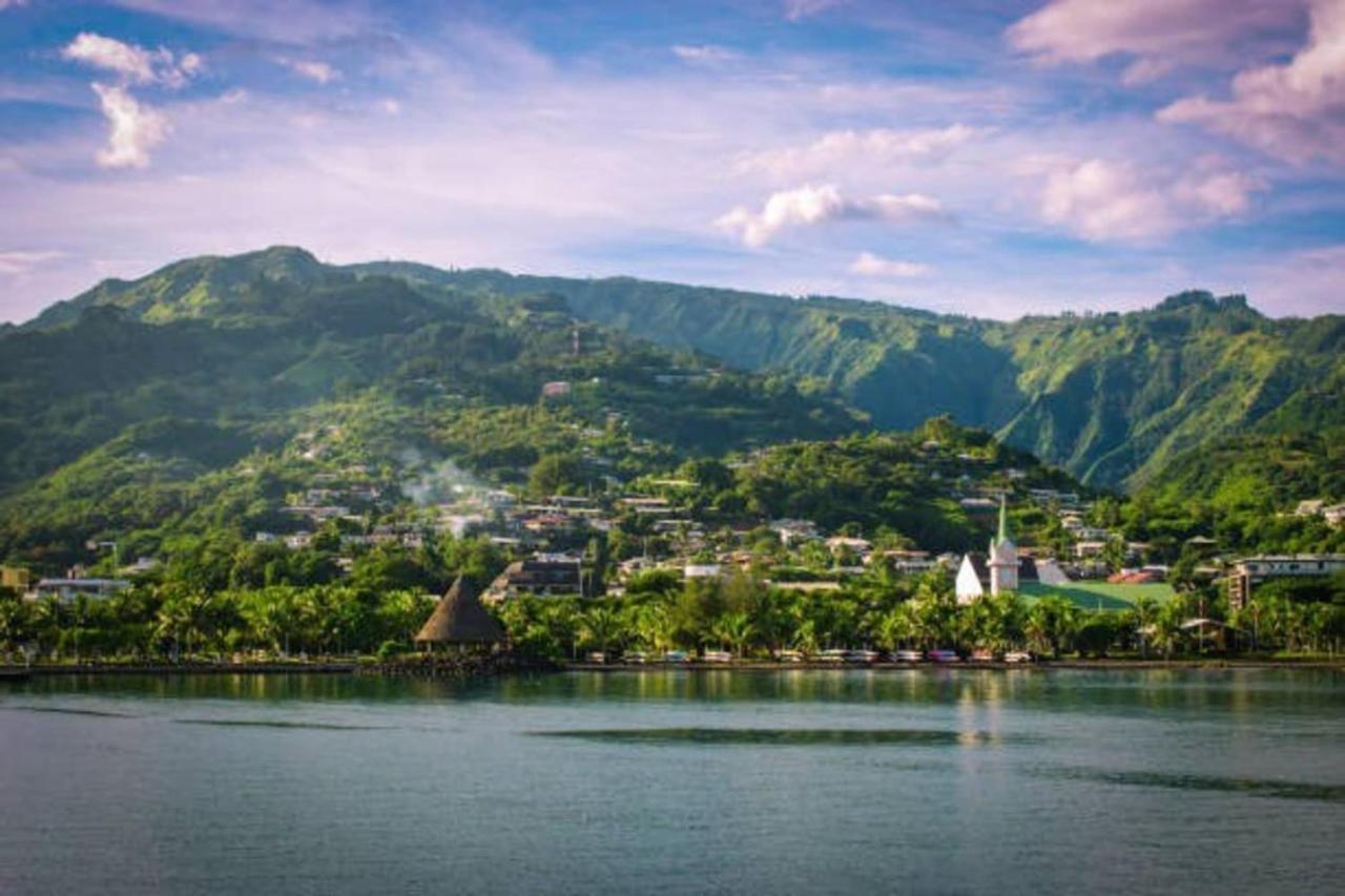 Naia Lodge Arue  Ngoại thất bức ảnh